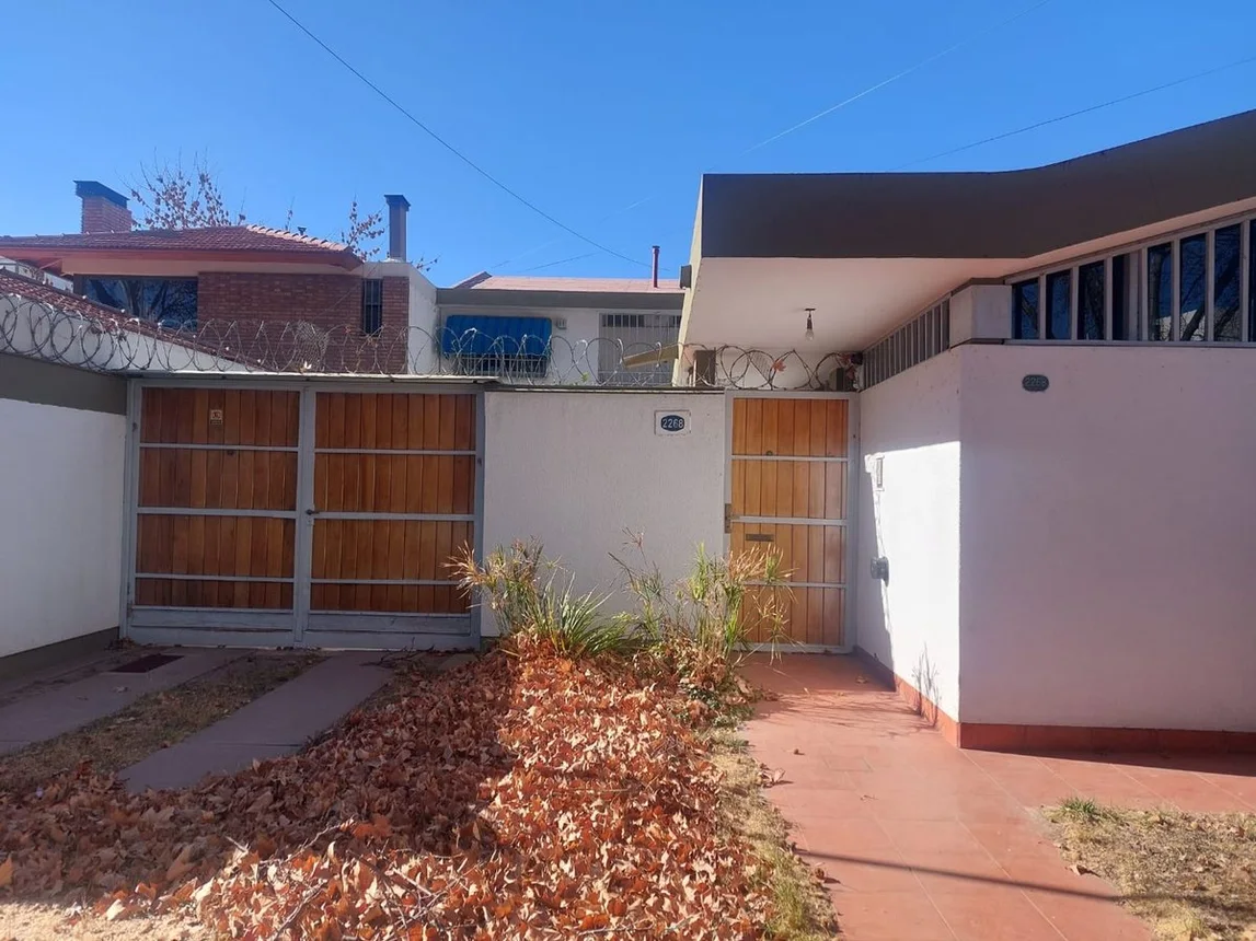 Casa en venta en Godoy Cruz