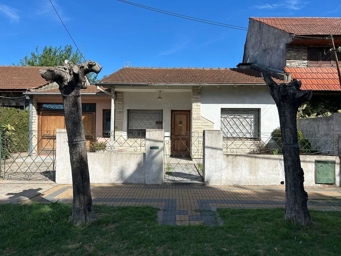 Casa de 4 ambientes en venta en Rafael Calzada, Presidente PerÓn 3500, foto 2