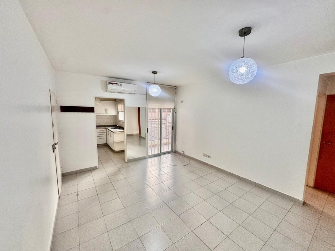 ALQUILER DEPARTAMENTO 2 AMBIENTES BALCON INTERN0