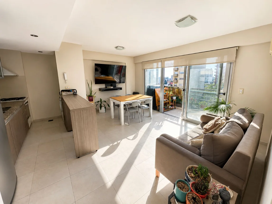 Semipiso de 2 ambientes en venta en Quilmes, San Martin 300