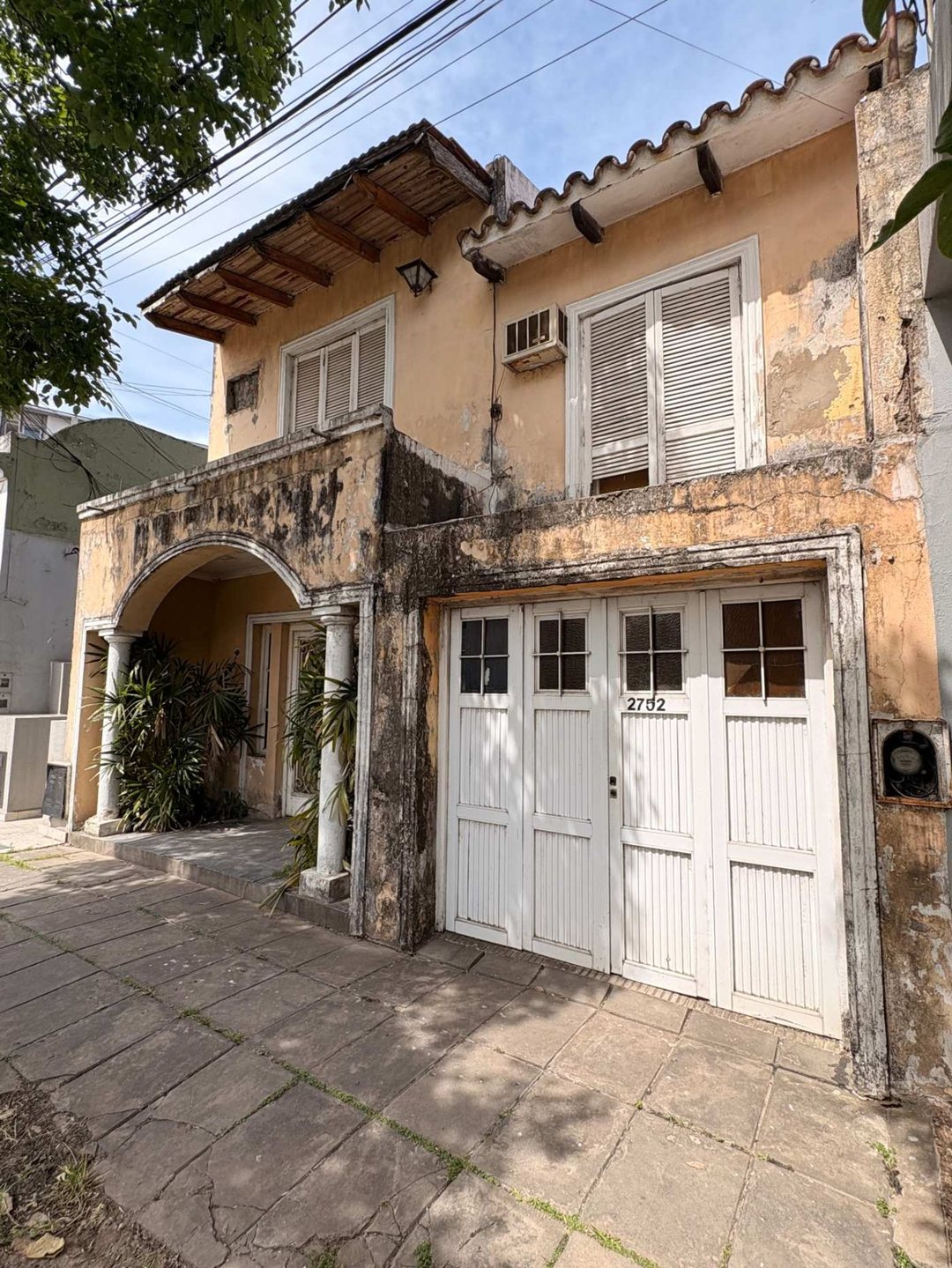Casa a refaccionar Necochea 2756
