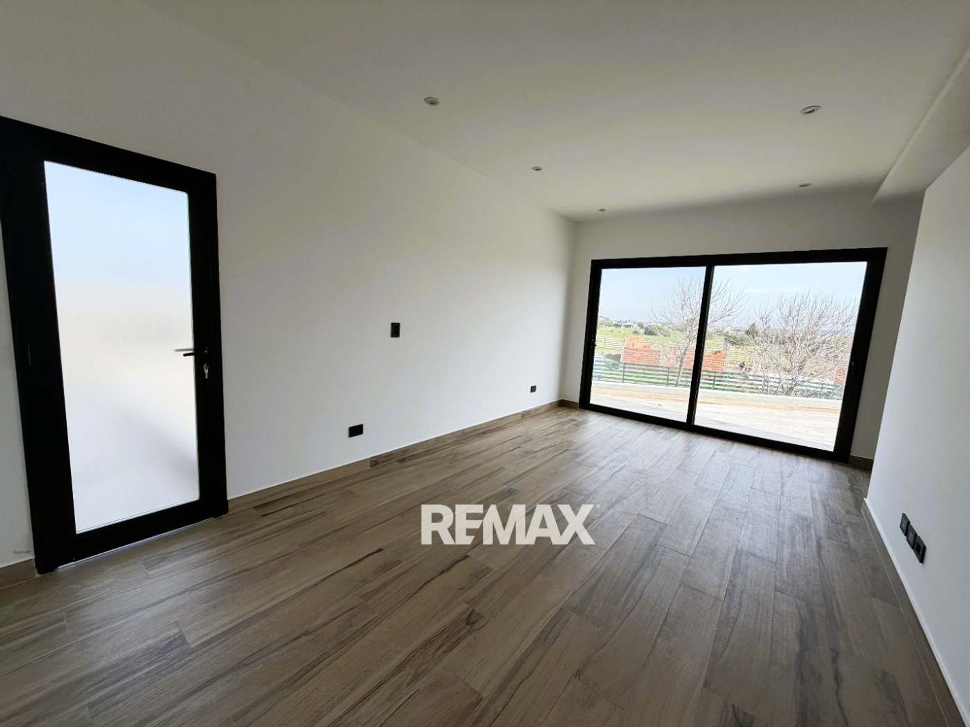 Foto 25 — VENTA  CASA A ESTRENAR 4 DORM CON PILETA PILAR