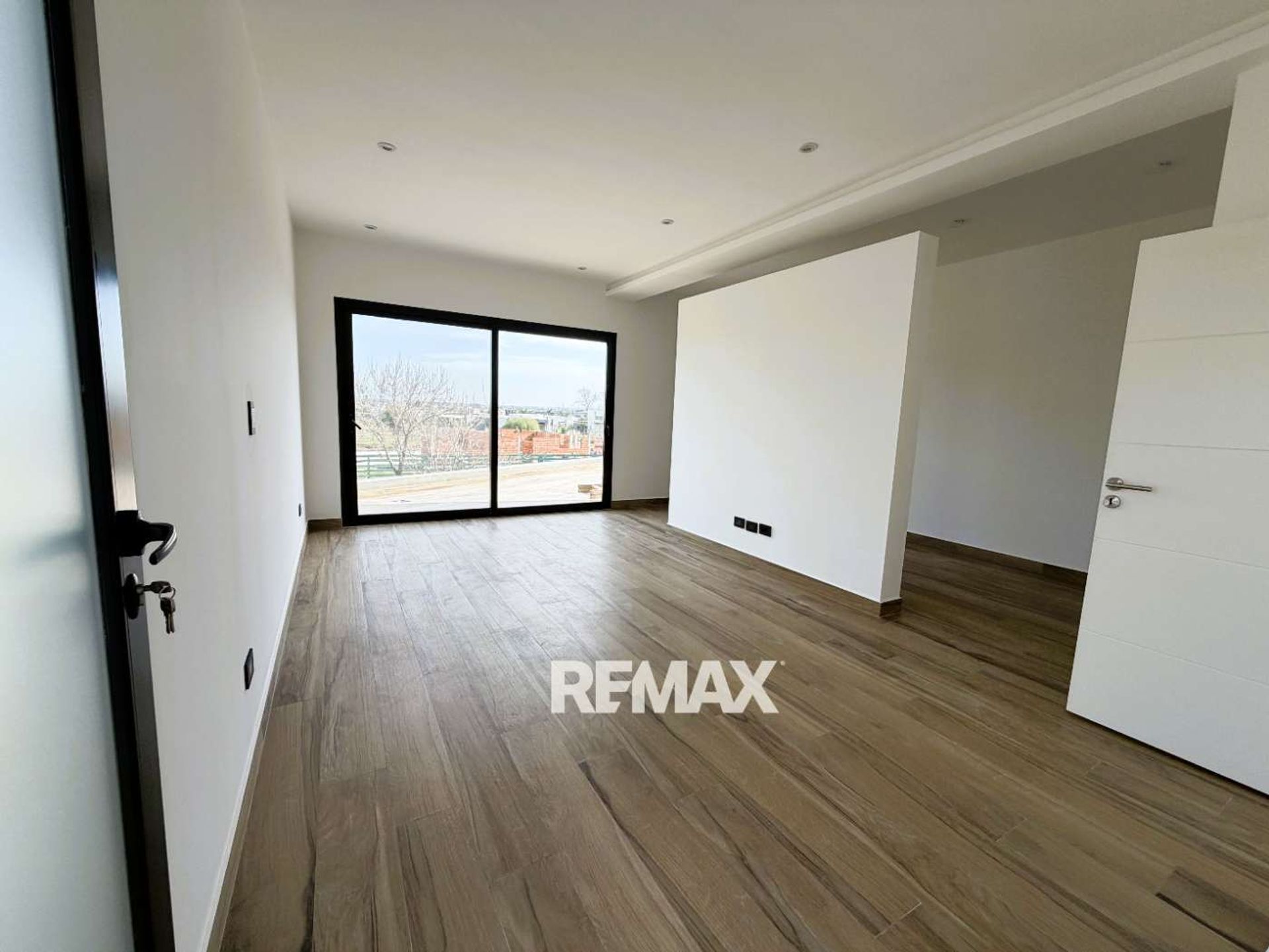 Foto 27 — VENTA  CASA A ESTRENAR 4 DORM CON PILETA PILAR