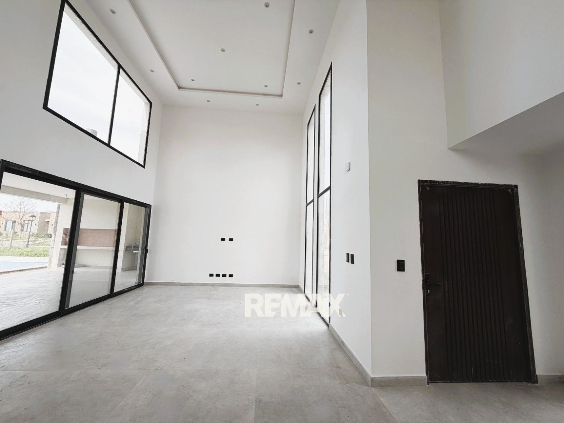 Foto 5 — VENTA  CASA A ESTRENAR 4 DORM CON PILETA PILAR