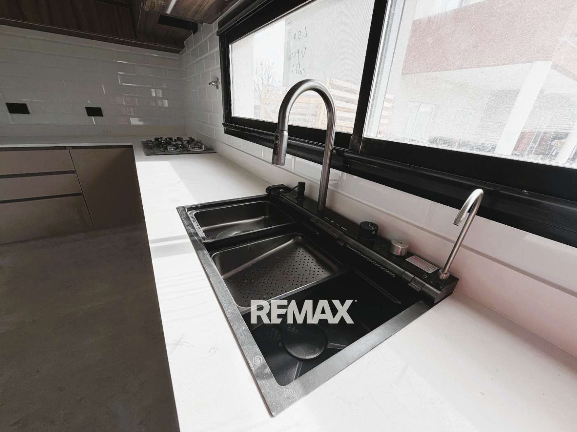 Foto 12 — VENTA  CASA A ESTRENAR 4 DORM CON PILETA PILAR