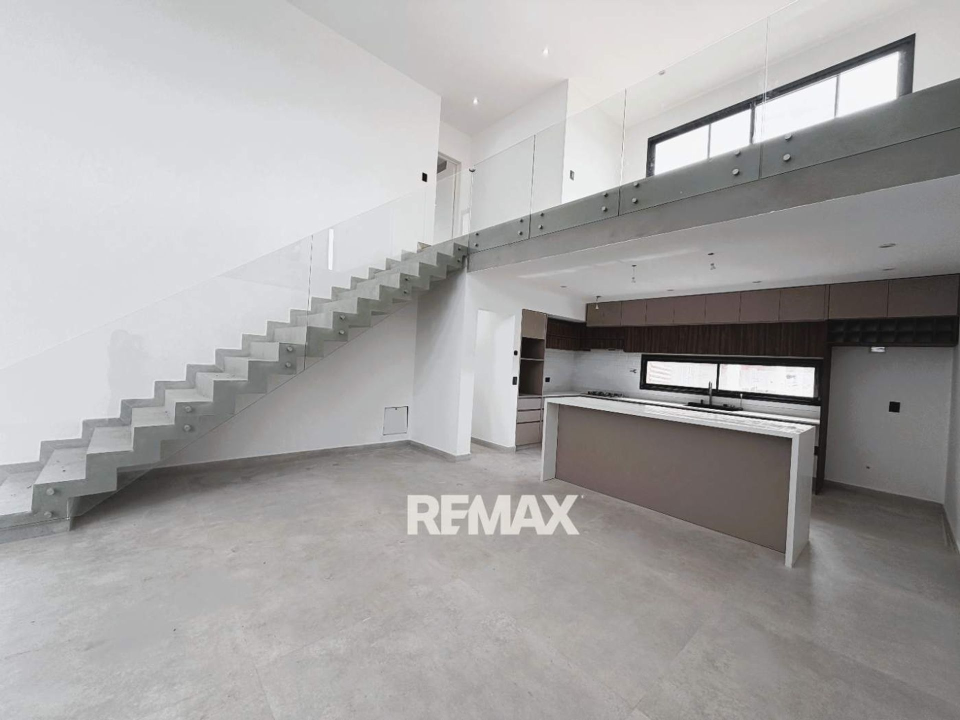 Foto 8 — VENTA  CASA A ESTRENAR 4 DORM CON PILETA PILAR