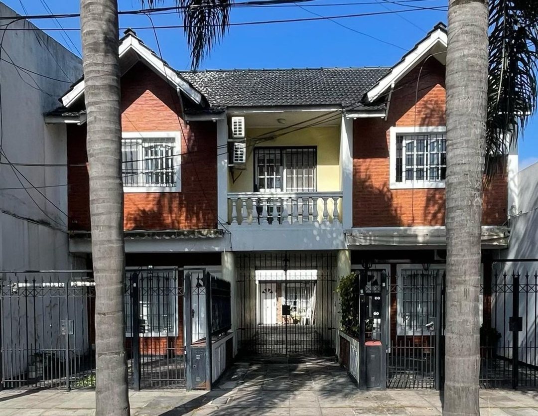 Casa duplex en venta 5 ambientes en Triunvirato 3000, Villa Luzuriaga, La Matanza, Buenos Aires