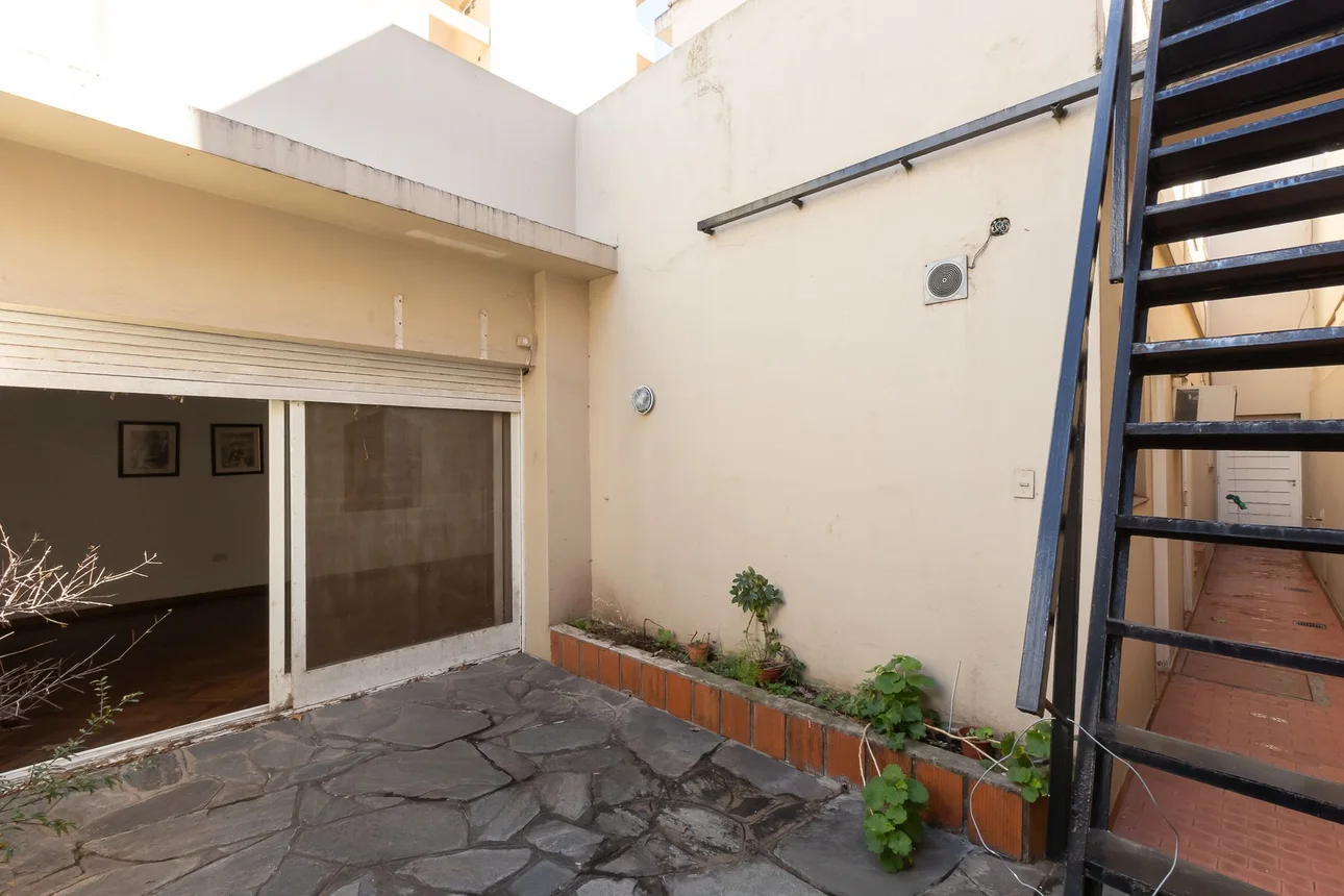 Casa de 5 ambientes en venta en Santos Lugares, Doctor Ceraso 1500, foto 2