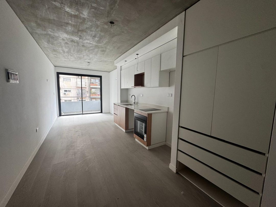 VENTA DEPARTAMENTO MONOAMBIENTE EN FLORES