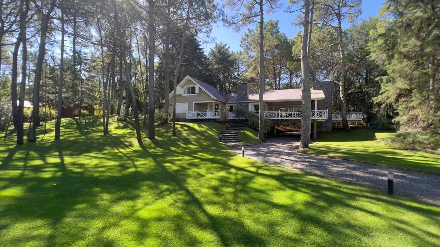 Casa en venta en Pinamar, foto 3