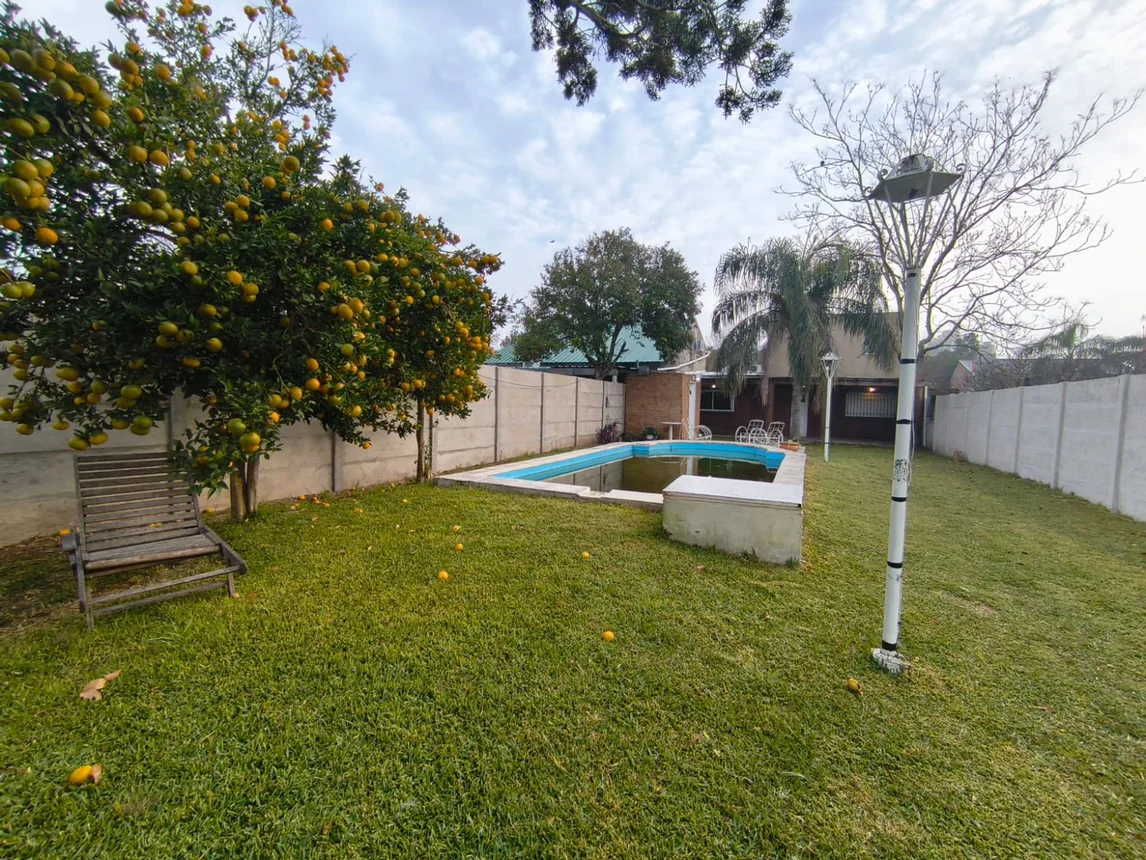 Casa de 4 ambientes en venta en Funes, Florencio Varela 1700, foto 2
