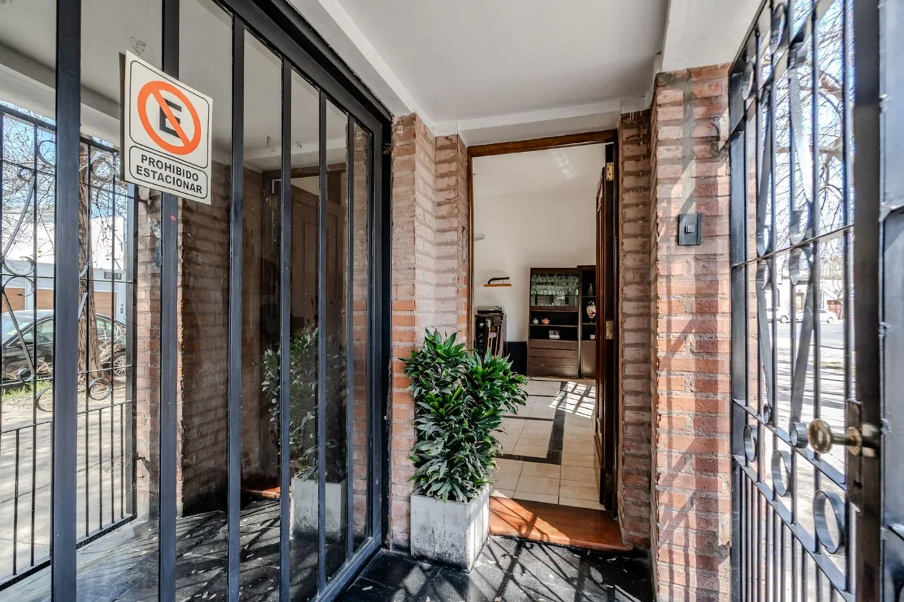 Casa de 5 ambientes en venta en Vélez Sarsfield, Dr. Juan Felipe Aranguren 5000, foto 2