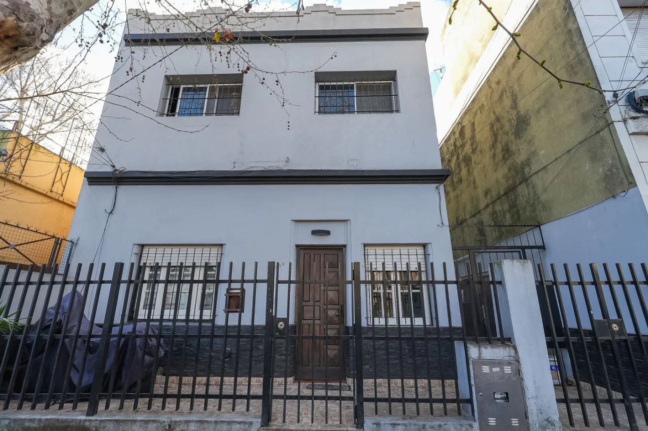 Casa de 5 ambientes en venta en Florida, Adolfo Alsina 2900