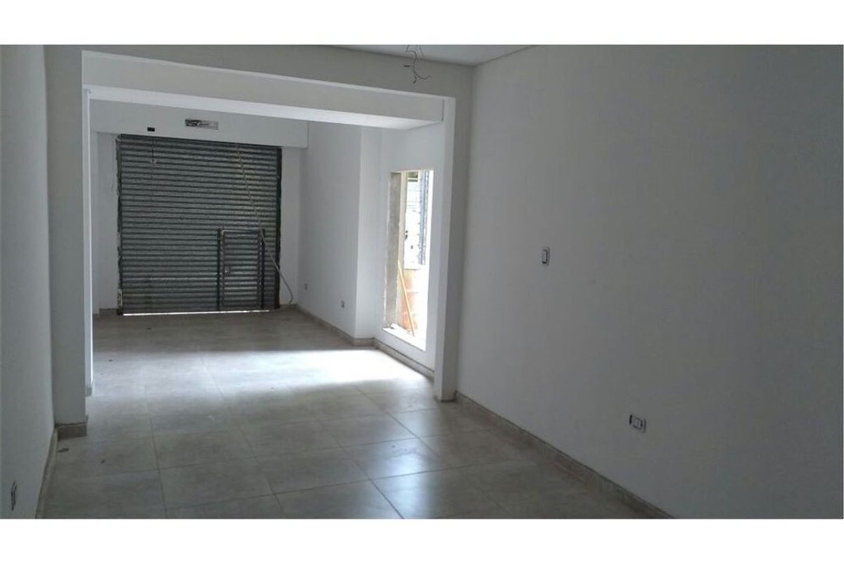 Foto 5 — Local Comercial en Venta – Centro de Monte Grande