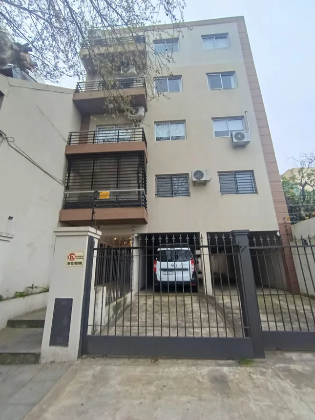 Departamento de 2 ambientes en venta en El Palomar, General Urquiza 600