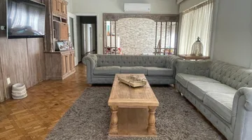 Alquiler Apto 4 dorm. con balcon, patio y garage