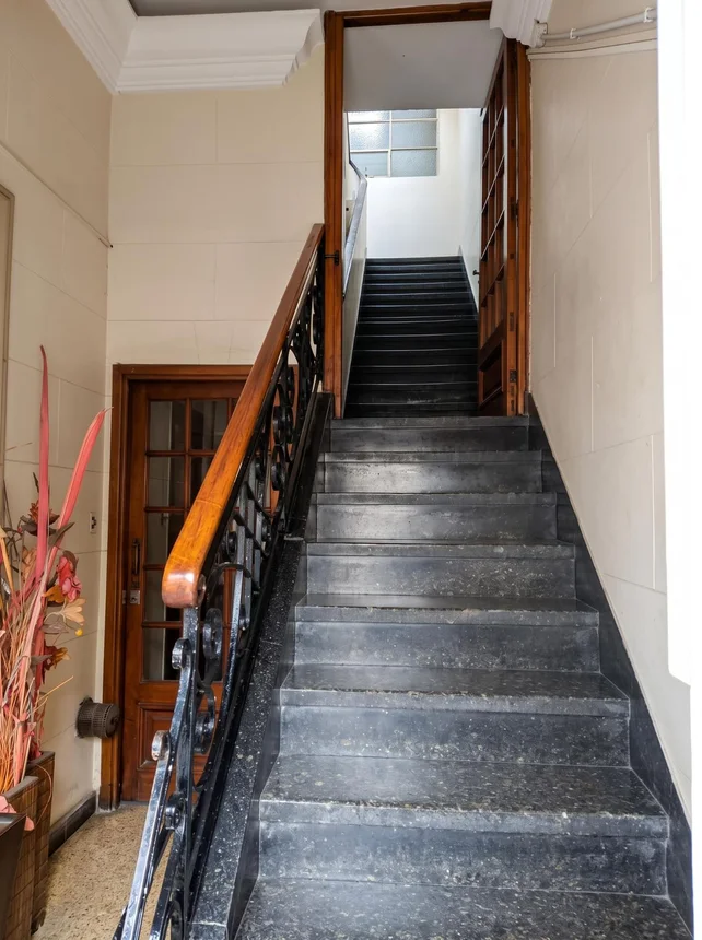 PH de 2 ambientes en venta en Sarandí, Independencia 400