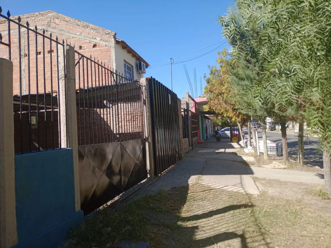 Casa en venta en Neuquén, foto 3