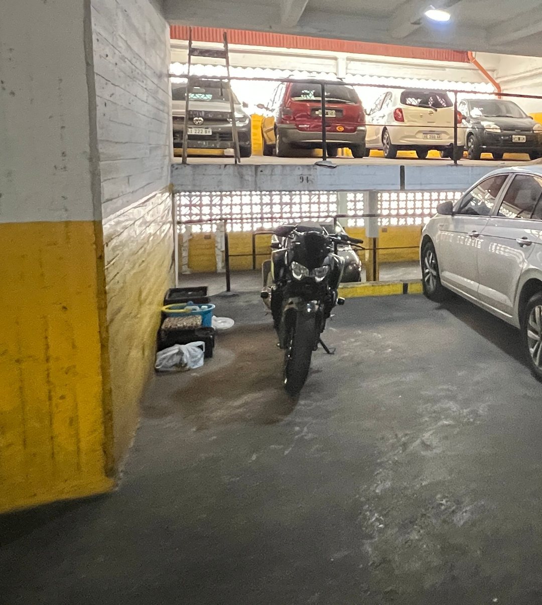 VENTA COCHERA FIJA EN COLEGIALES/BELGRANO CABA
