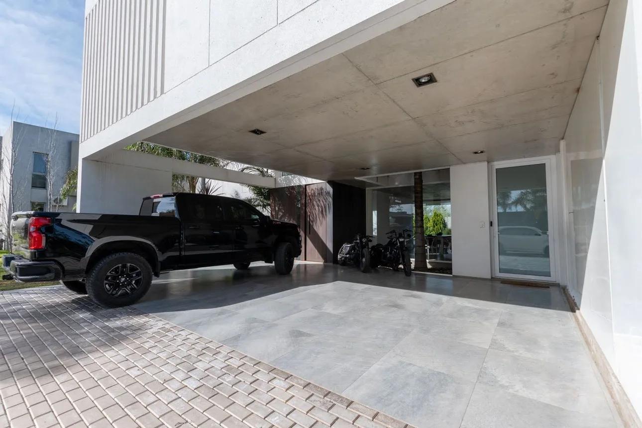 Casa moderna exclusiva en country, foto 2