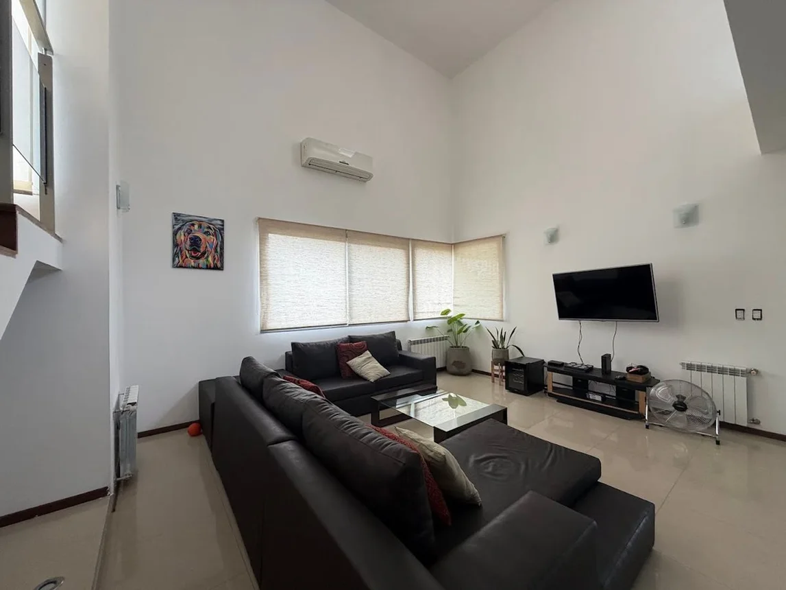 Casa dúplex en venta en Funes, foto 2
