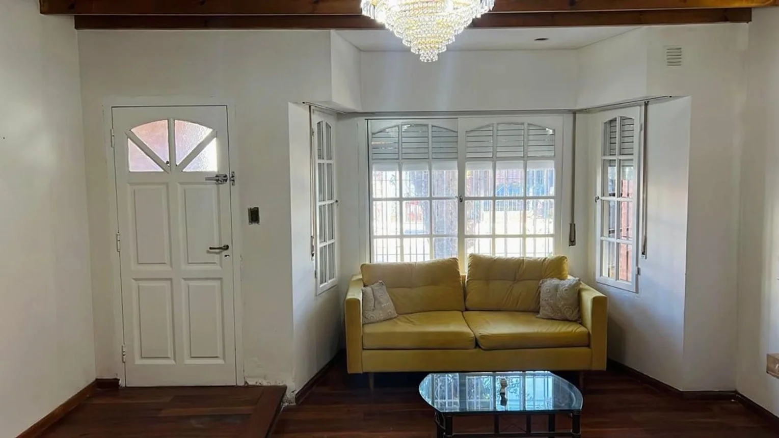 Casa de 4 ambientes en venta en Villa Ballester, Belgrano 6200