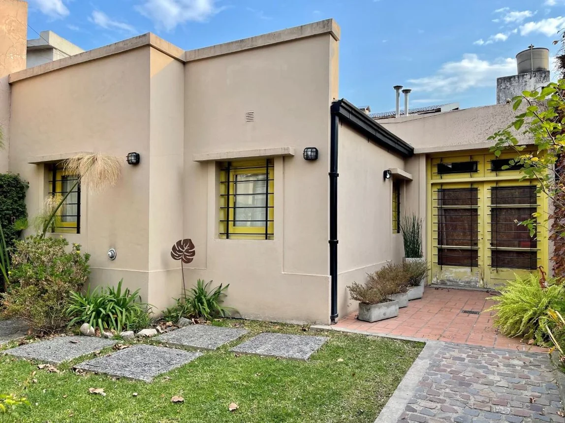 Casa en venta en Castelar, foto 3
