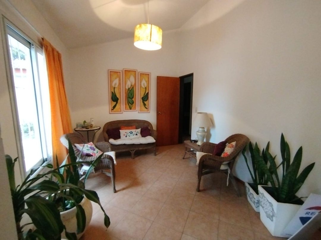 CASA 3 DORMITORIOS COLONIA TIROLESA VENTA