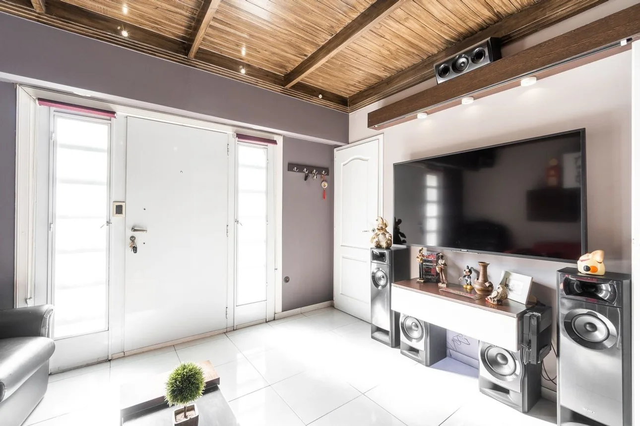 Casa de 4 ambientes en venta en Bernal Oeste, Chubut 1200, foto 3