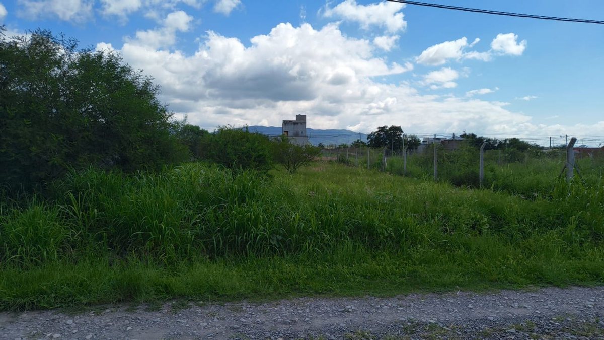 TERRENO VENTA B° LOS ROBLES LA MERCED DEL ENCON - foto 8
