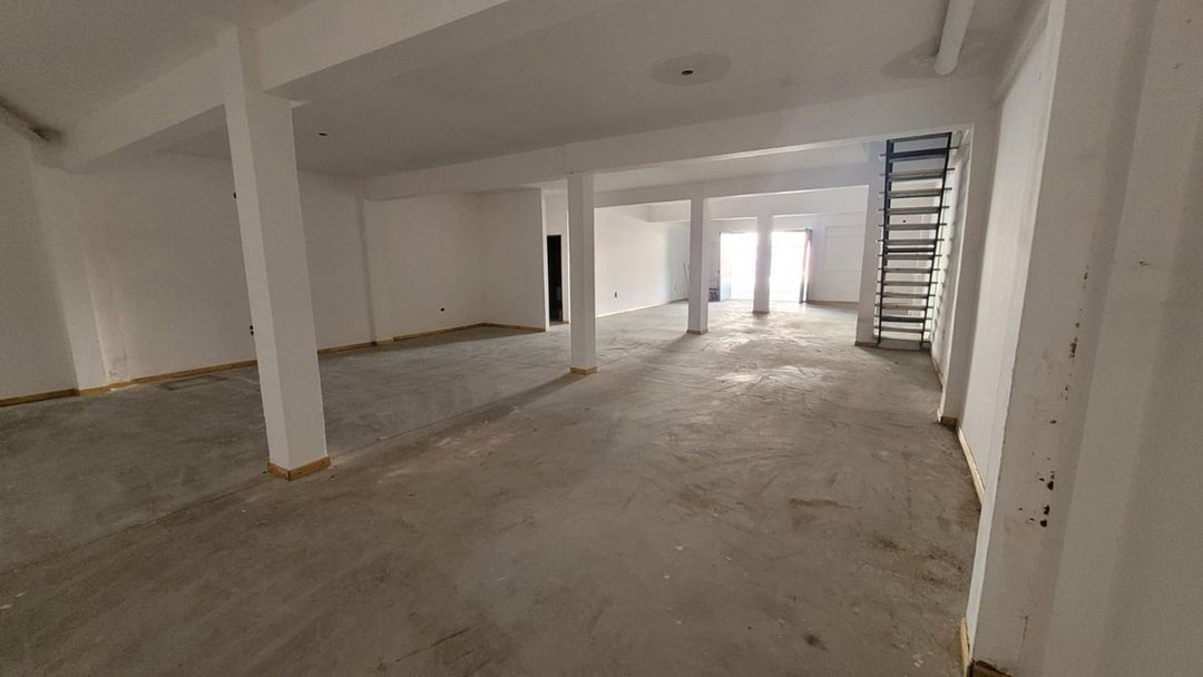 VENTA DE LOCAL COMERCIAL 174m2 - Barrio Belgrano