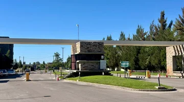 VENTA CASA IMPECABLE EN CORTADERAS lll