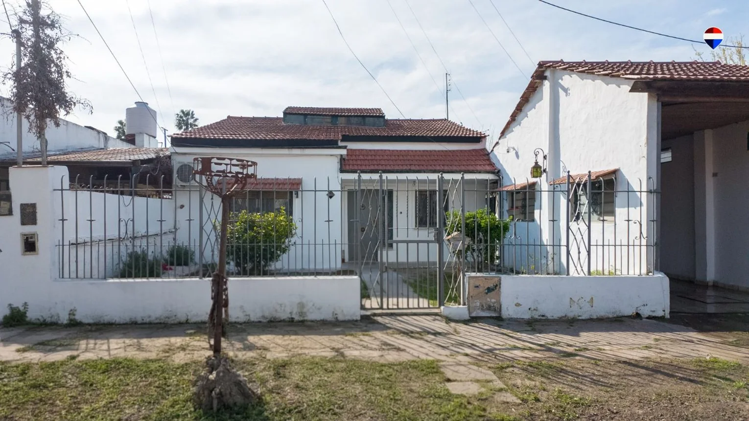 Casa de 3 ambientes en venta en Temperley, Las Casuarinas 2800