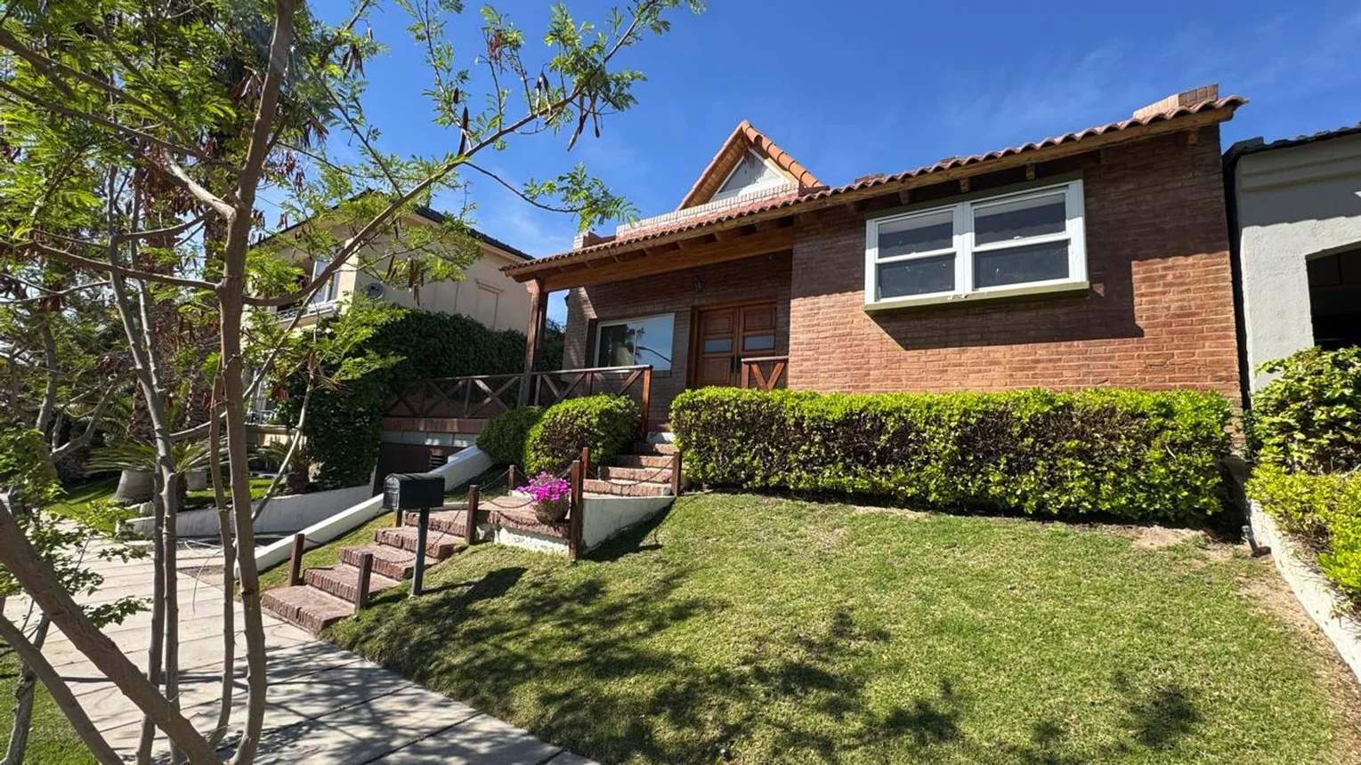 Casa en venta en Godoy Cruz, foto 2