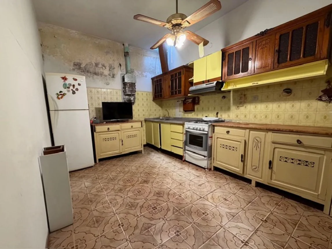 Casa de 4 ambientes en venta en Sarandí, Saladillo 100, foto 4
