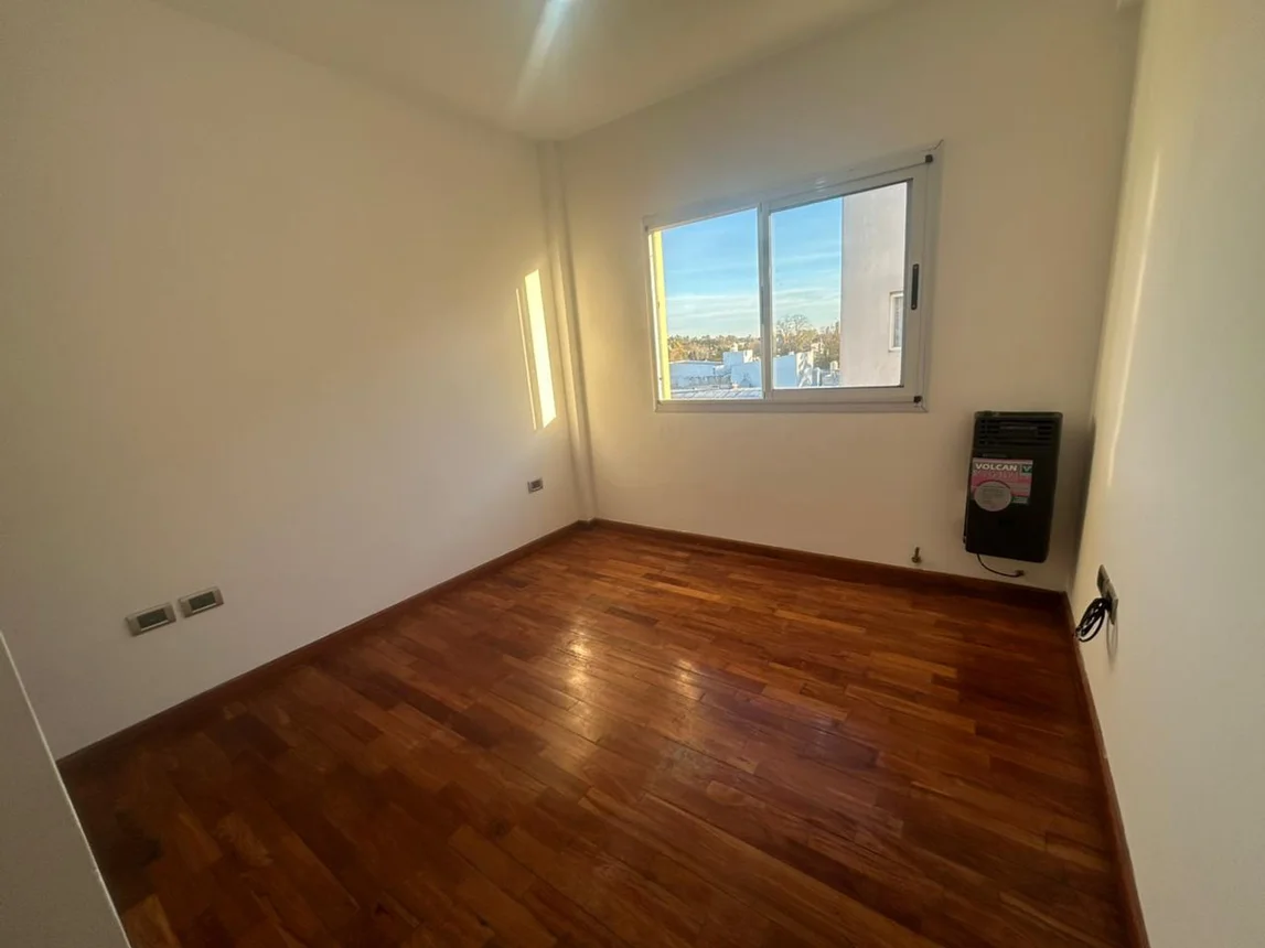Departamento en venta en La Plata, foto 2
