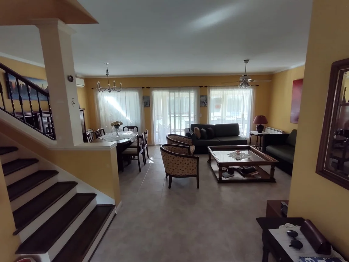Casa en venta en Villa Rosa, J. L. Palliere 2300
