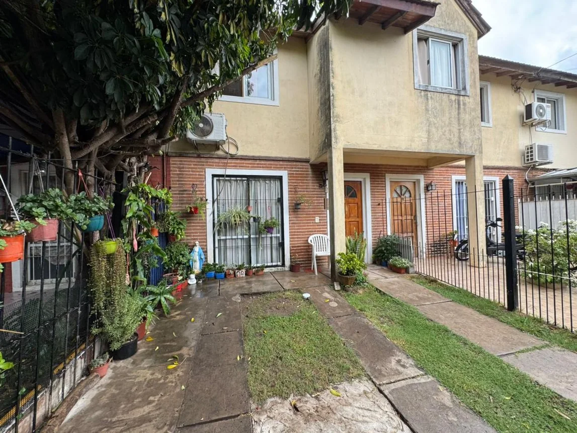 Casa dúplex de 4 ambientes en venta en Grand Bourg, Alondra 0, foto 3