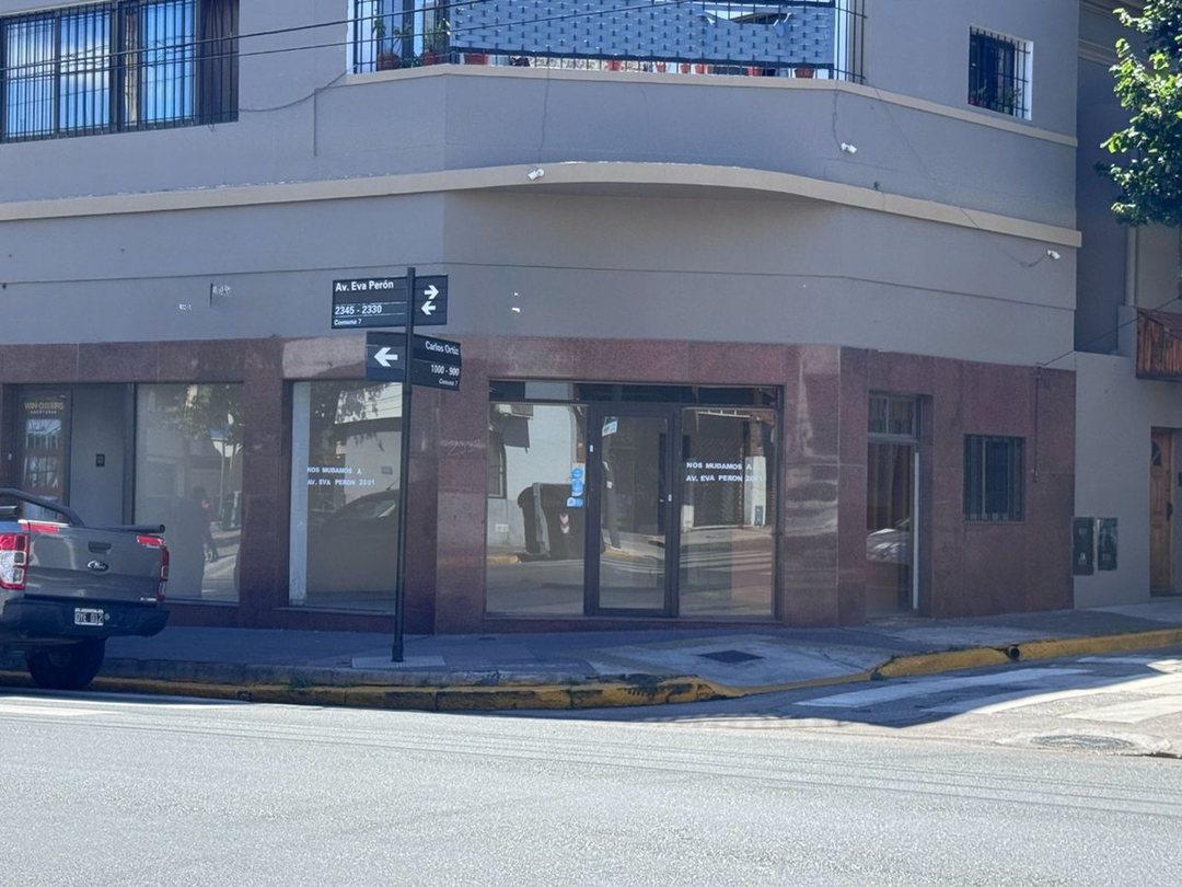 Alquiler Local Comercial  Av. Eva Peron 2335