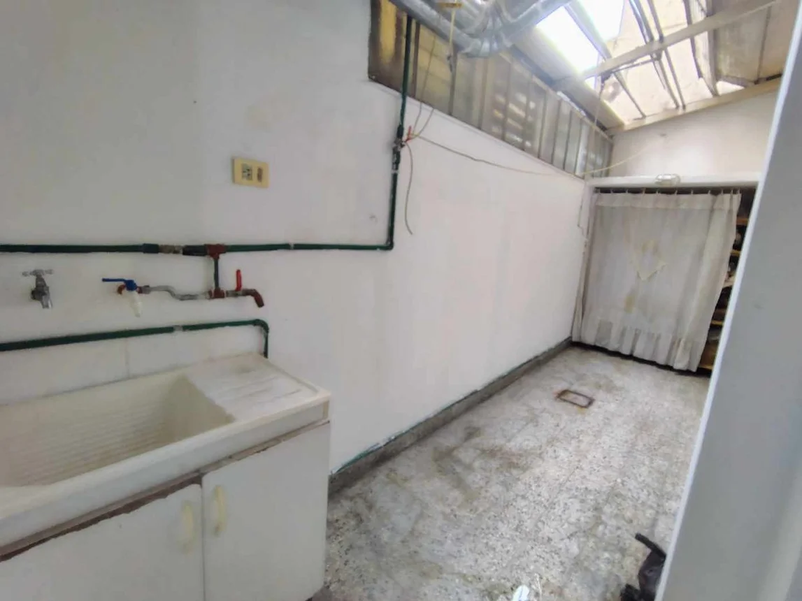 Departamento de 2 ambientes en venta en Caseros, Triunvirato 4600, foto 2