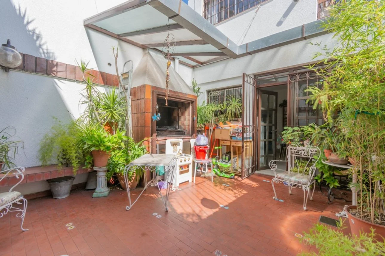 Casa tríplex de 5 ambientes en venta en Villa Urquiza, Pirán 6200, foto 2