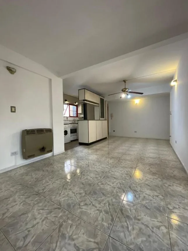 Departamento de 3 ambientes en alquiler en Morón, Intendente Ernesto Grant 0, foto 2