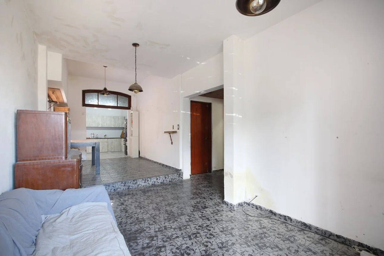 Casa de 3 ambientes en venta en Temperley, Boulevard Armesti 3100, foto 2