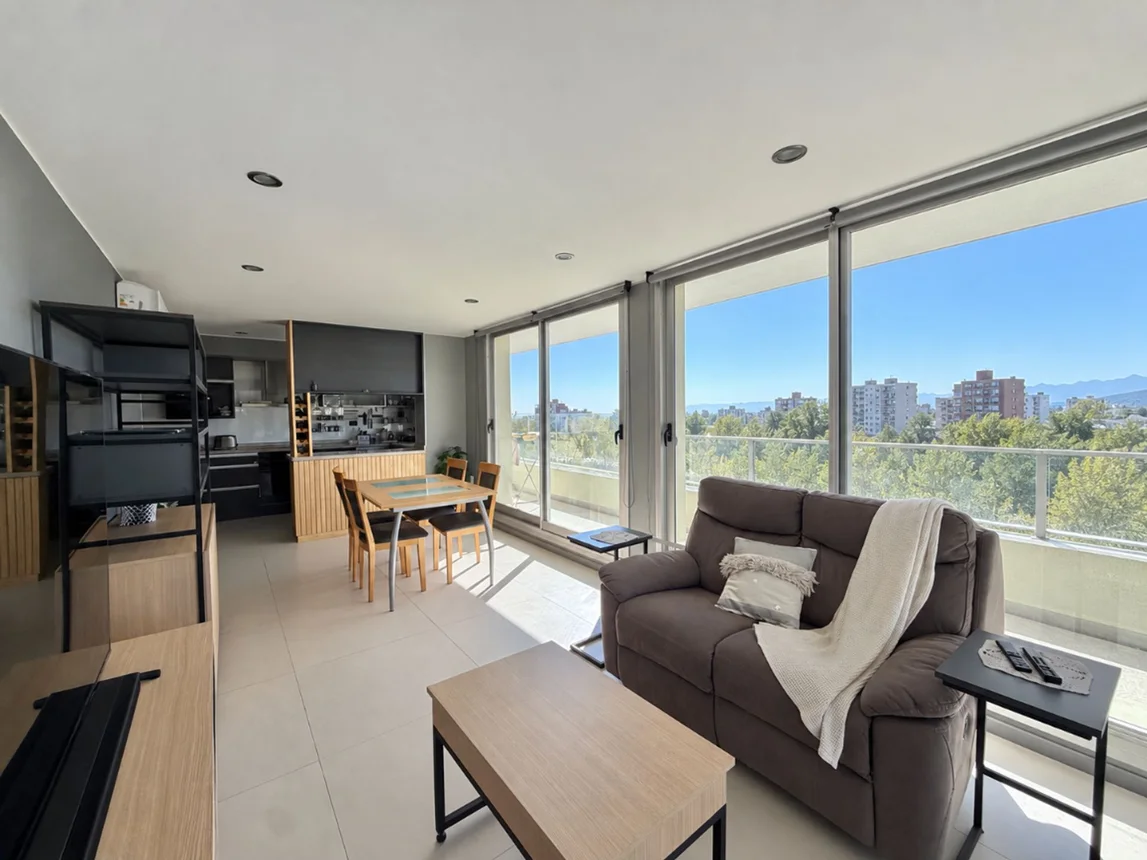 Departamento de 3 ambientes en venta en Godoy Cruz, Hipólito Yrigoyen 100, foto 3