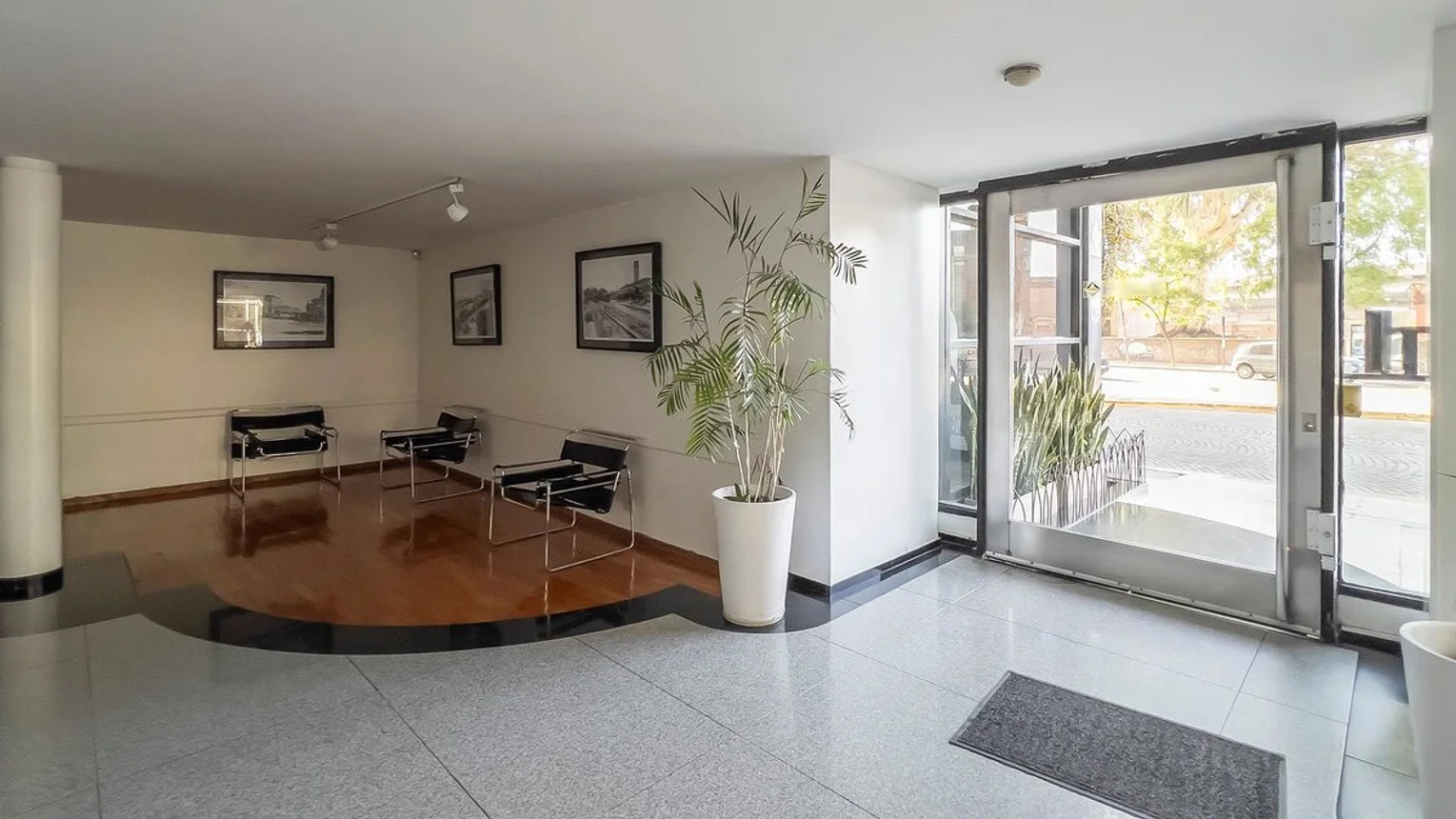 Venta departamento 4 dormitorios/cochera vista río, foto 4