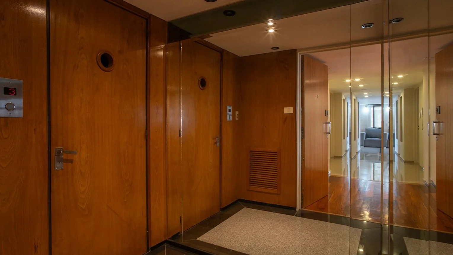 Venta departamento 4 dormitorios/cochera vista río, foto 5