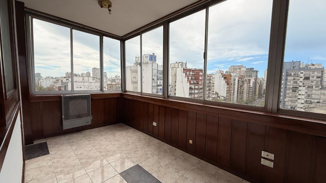 Venta Dpto 2amb, vista a Av. Colón, Plaza Mitre