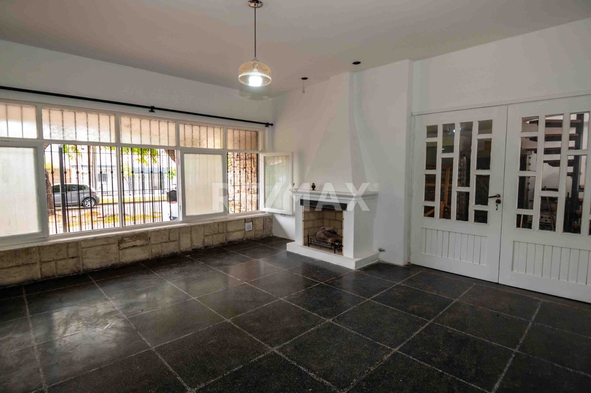 CASA EN ALQUILER ESTUDIO COCHERA TRES CERRITOS - foto 4