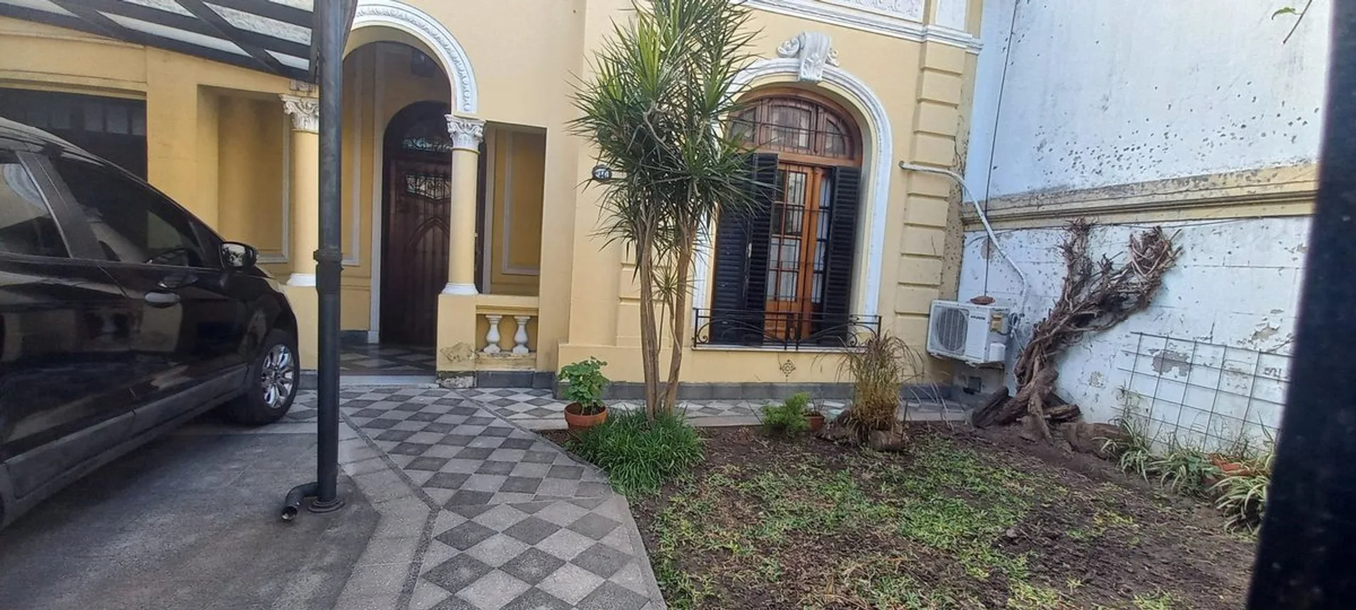 Casa de 4 ambientes en venta en Villa del Parque, Condarco 2400, foto 3