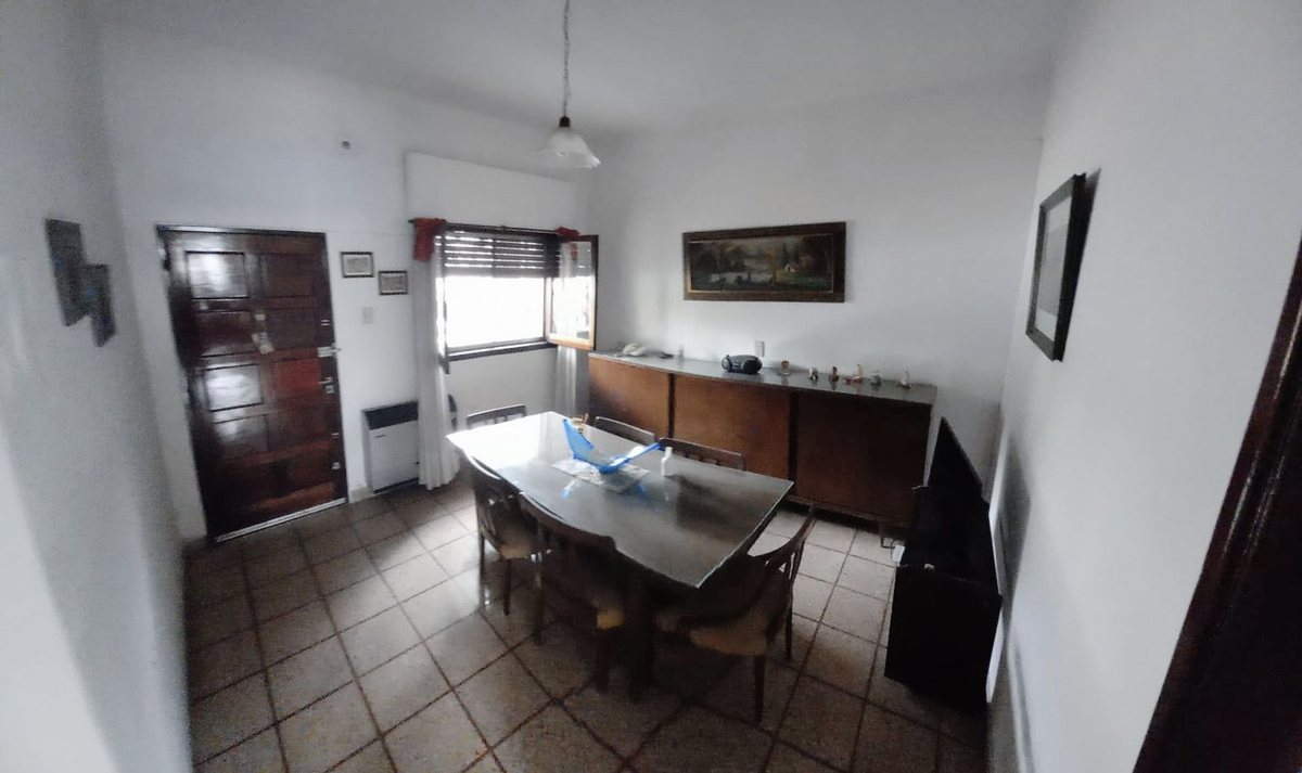 Foto 3 — VENTA CASA MULTIFAMILIAR CON PATIO, SAN JUSTO